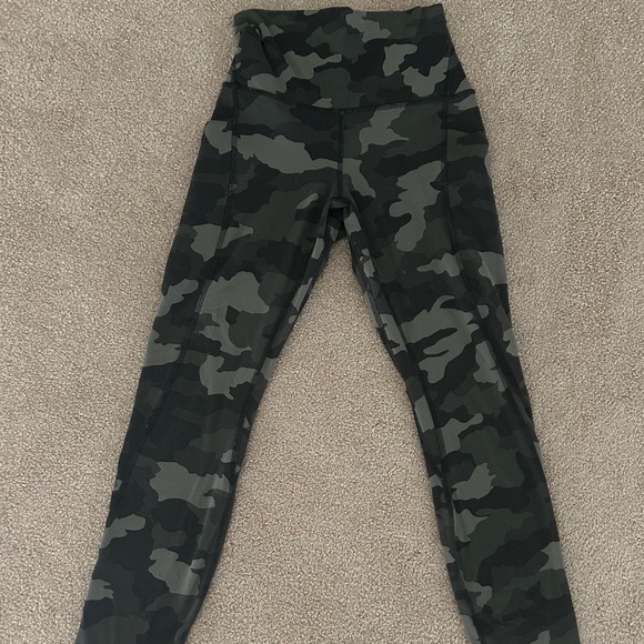 Lululemon camo align leggings - Picture 1 of 4